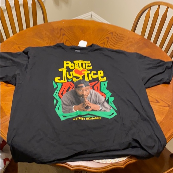 Tupac graphic T shirt bran new never worn - Picture 3 of 3